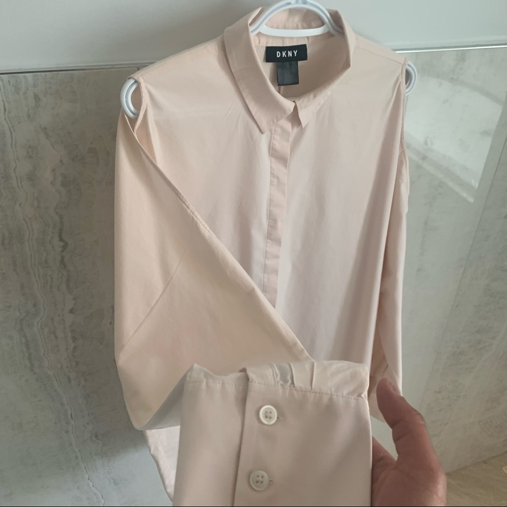 2/$20 DKNY cold shoulder button down blouse